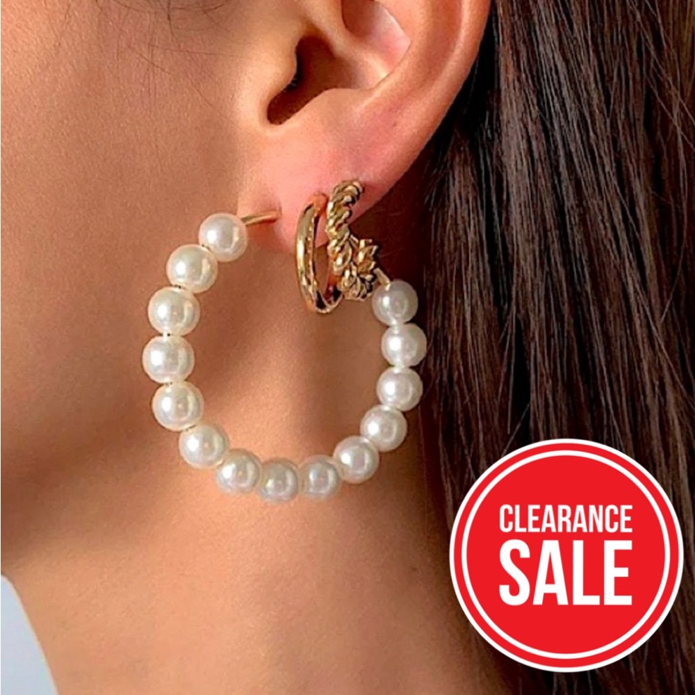 🔴𝟭𝟬/$𝟮𝟱🔴NEW Large Pearl Hoop Earrings - Picture 1 of 7